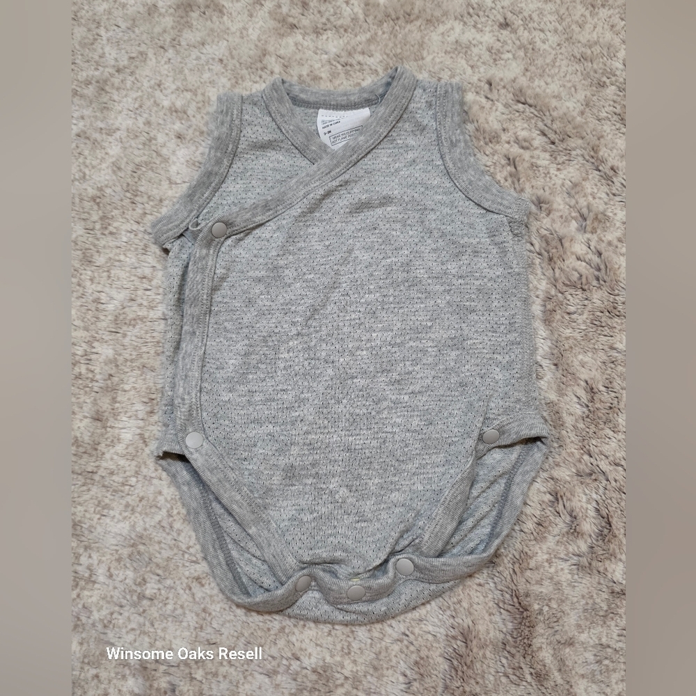 Uniqlo Light Gray Baby Onesie